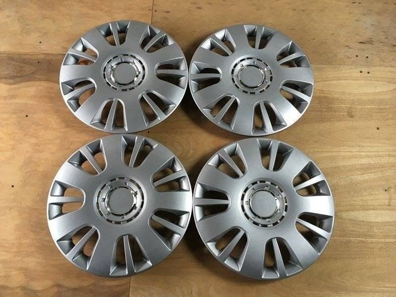 トヨタ アルデオ (シルバー) 14インチ メッシュタイプ ホイールカバー 4枚 1ヶ月保証付 ホイールキャップ 即納 送料無料 沖縄不可拍卖