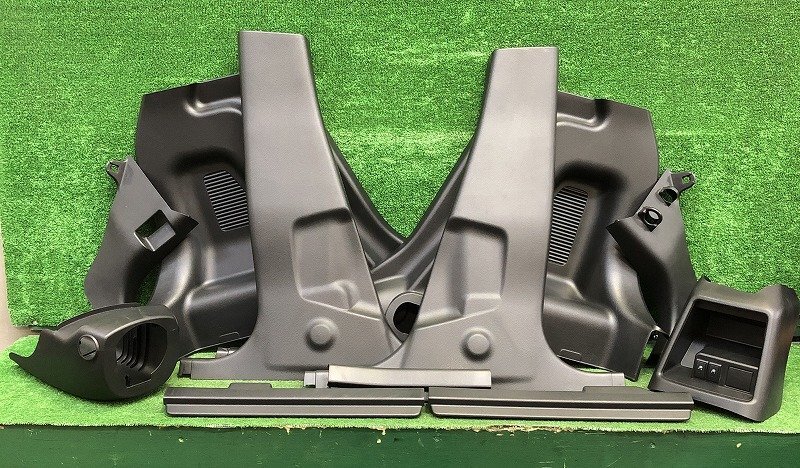 ☆アルトターボRS HA36S 黒色内装パネルセット 小傷・線傷・汚れ・左側のスカッフプレート取付部にダメージ有り 送料サイズ【L】拍卖