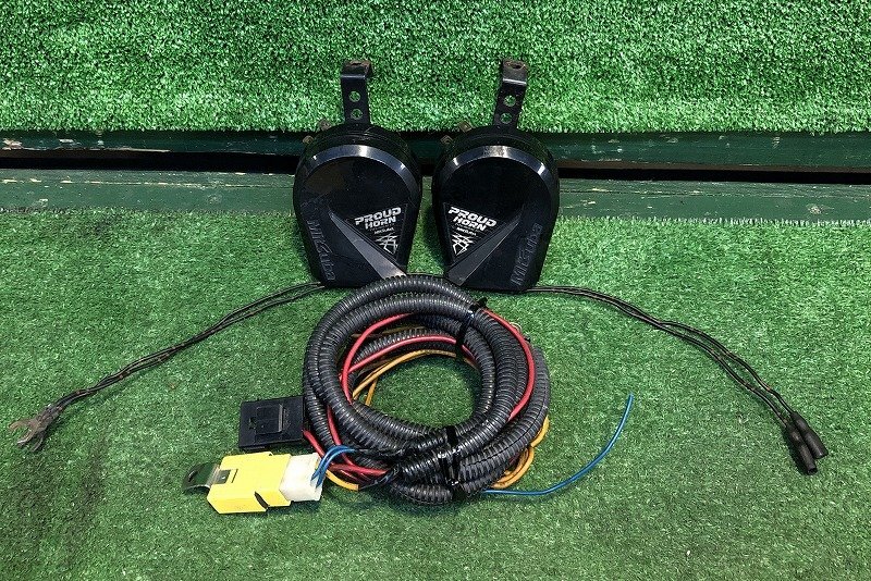 ☆ミツバ プラウドホーンセット リレー付 動作OK 現状品 ステーは他社品 送料サイズ【S】拍卖