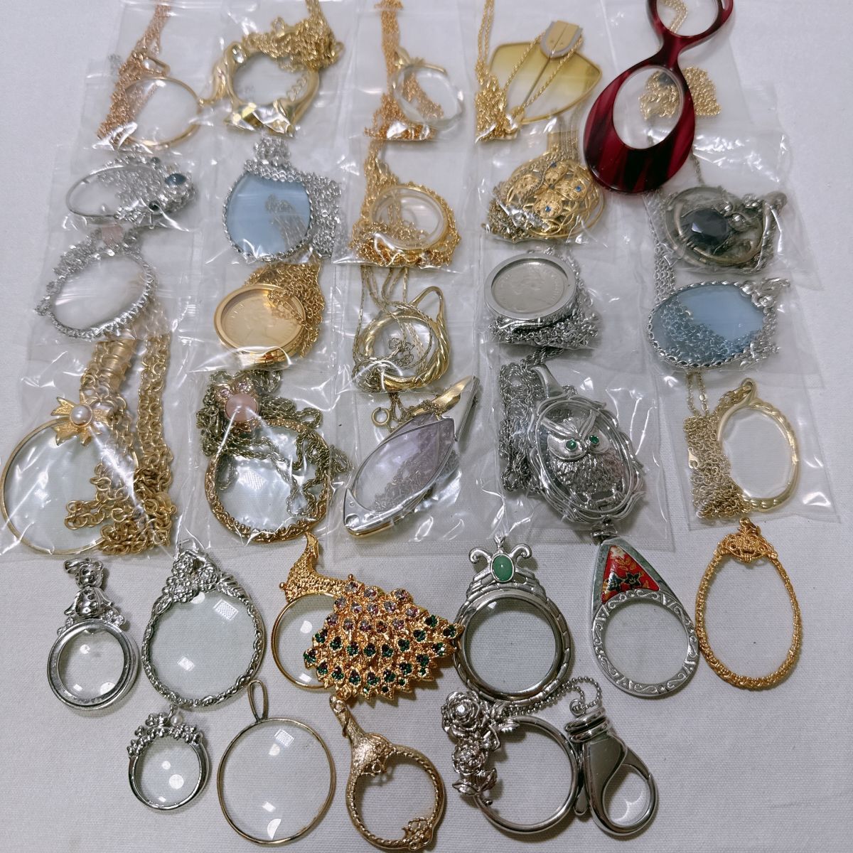 ED ルーペ 拡大鏡 シルバー ゴールドカラー ネックレス ペンダントネックレス 30点 まとめ 約750g 0.75kg アニマル ラインストーン 等拍卖