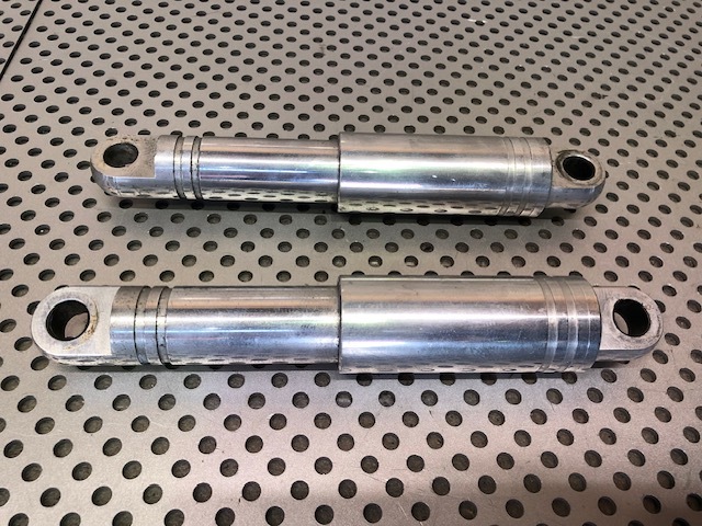 マグナ250・ドラッグスター250用 汎用リジットサスペンション拍卖