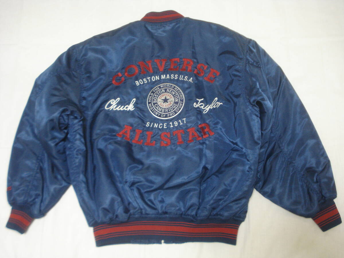 ☆ CONVERSE ALL STAR コンバース オールスター 中綿入り ナイロン ジャンパー Mサイズ☆ 紺 ネイビー 赤 レッド 刺繍 ブルゾン 上着 古着拍卖