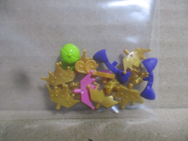 レゴ フィグ小物 差し込み型帽子・ティアラ・猫耳など 20個 新品拍卖