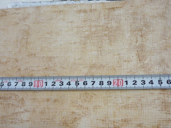 100*110★ベージュ・ぼかし・ムラ・??柄の・ハギレ・生地・布★0504-146拍卖