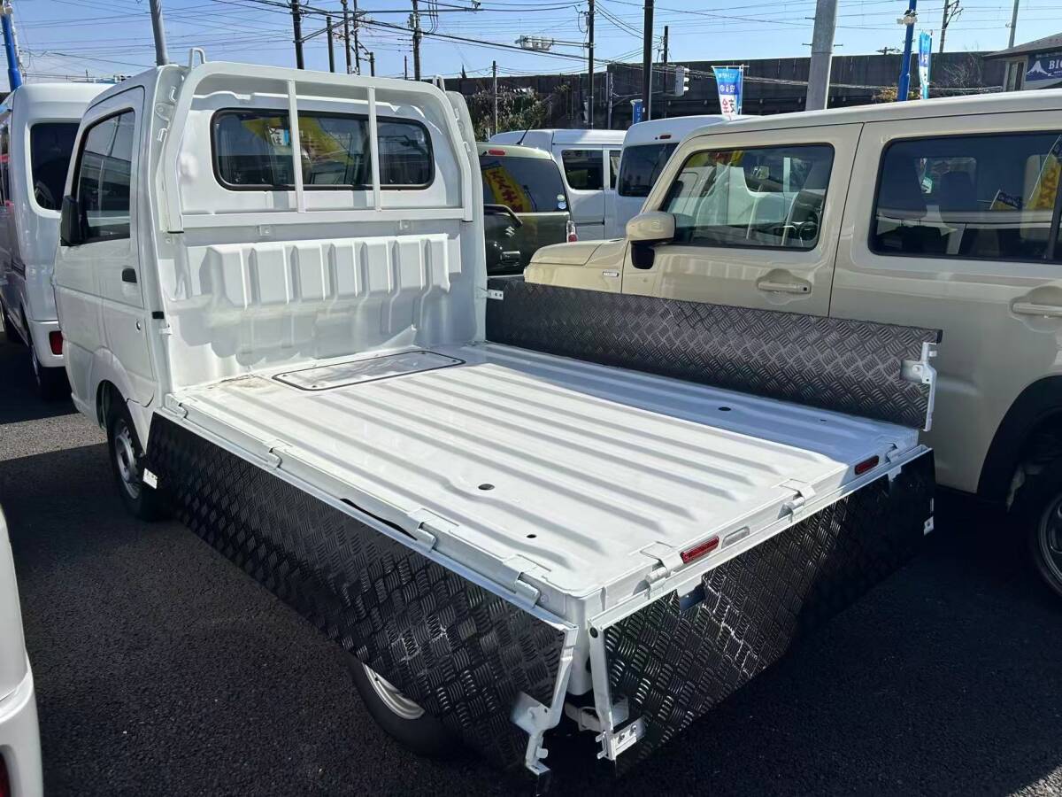 キャリィトラック DA63T DA16T マツダスクラム 日産クリッパー NT100 標準 アオリ インナーメタルブラック 黒 ステンレスカバー シマ縞模様拍卖