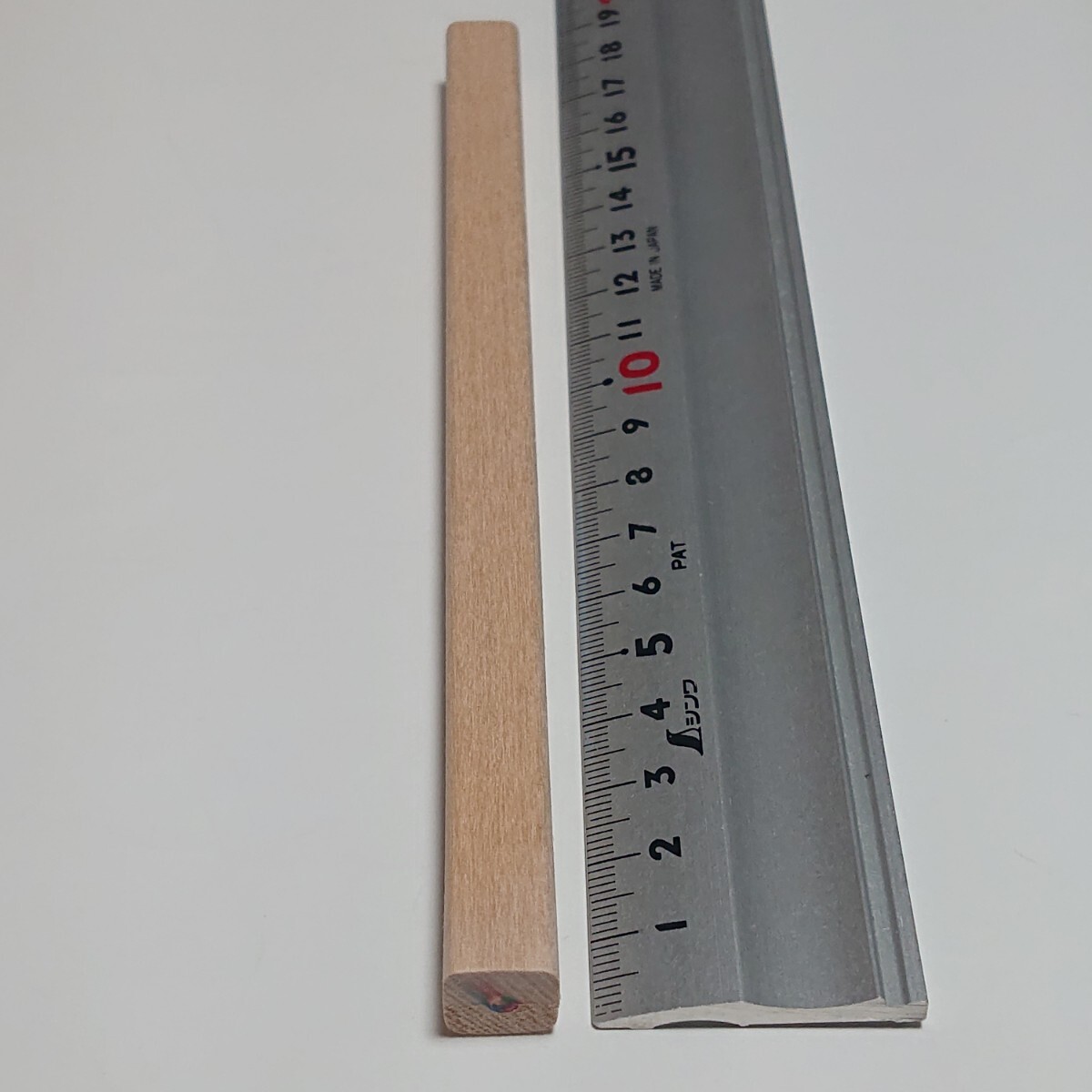 【送料無料】小学生 図工 色鉛筆 4色 小刀 授業 美術 工作 文房具 ハンドメイド 素材【即決】拍卖