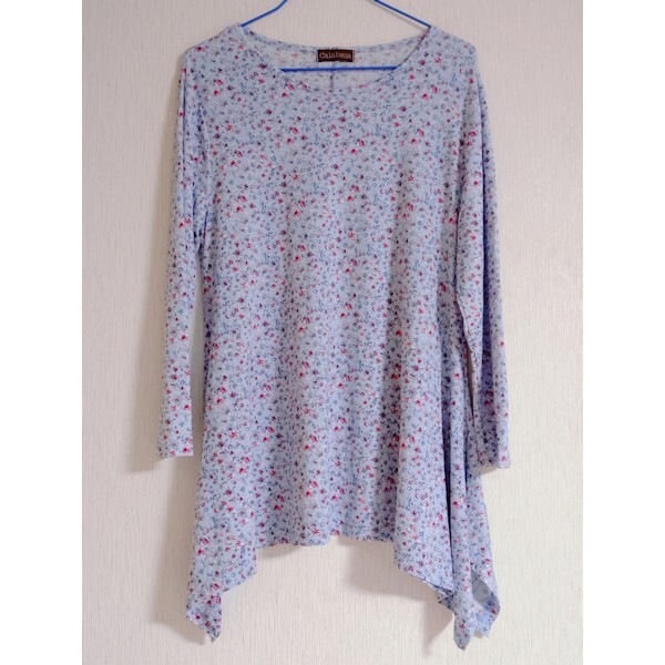 【送料無料】Calabaza カラバサ 花柄 トップス 水色 レディース 小花柄 M 〜 L【即決】拍卖