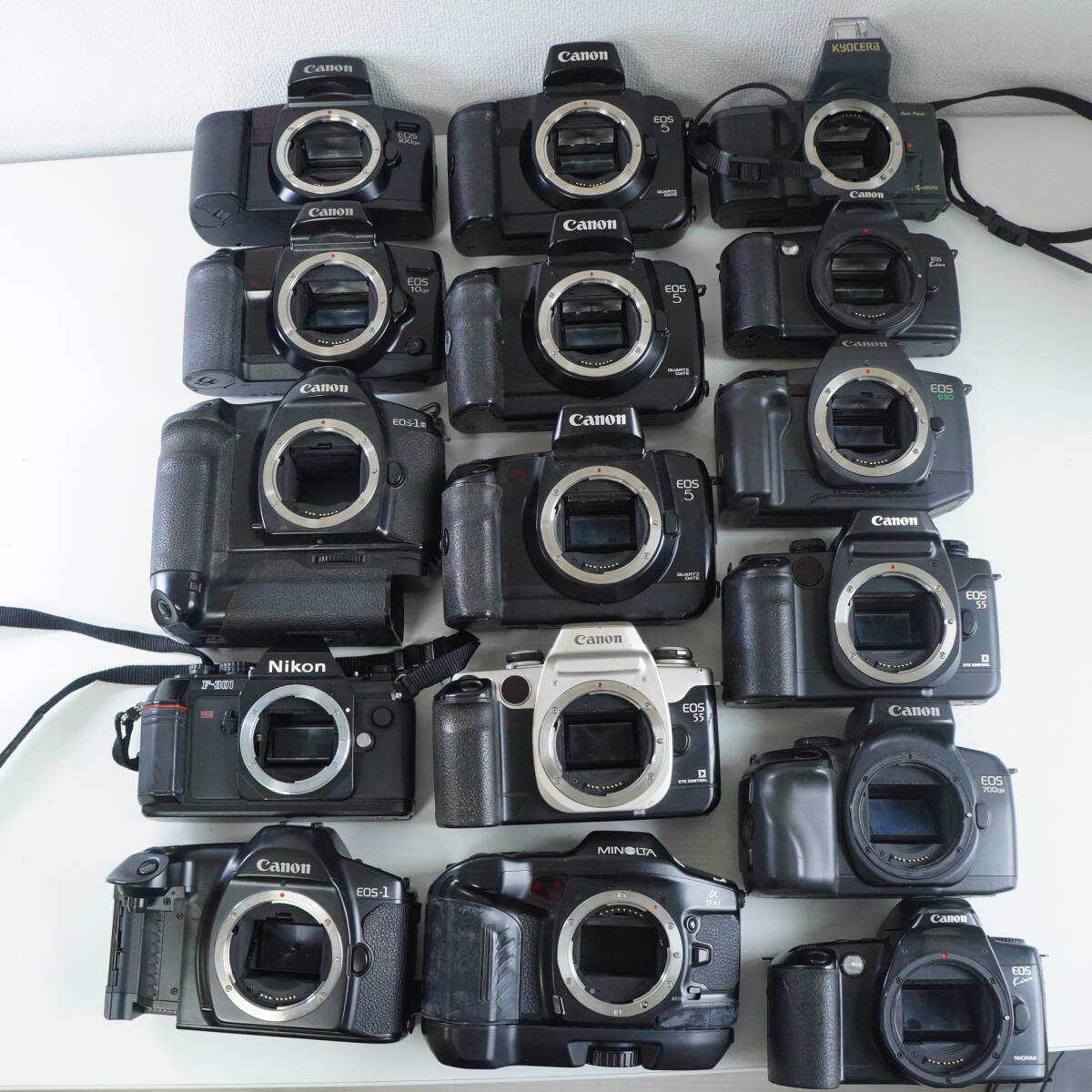まとめ フィルムカメラ AFボディ 16個セット Canon ニコン ミノルタ 京セラ #B2854拍卖