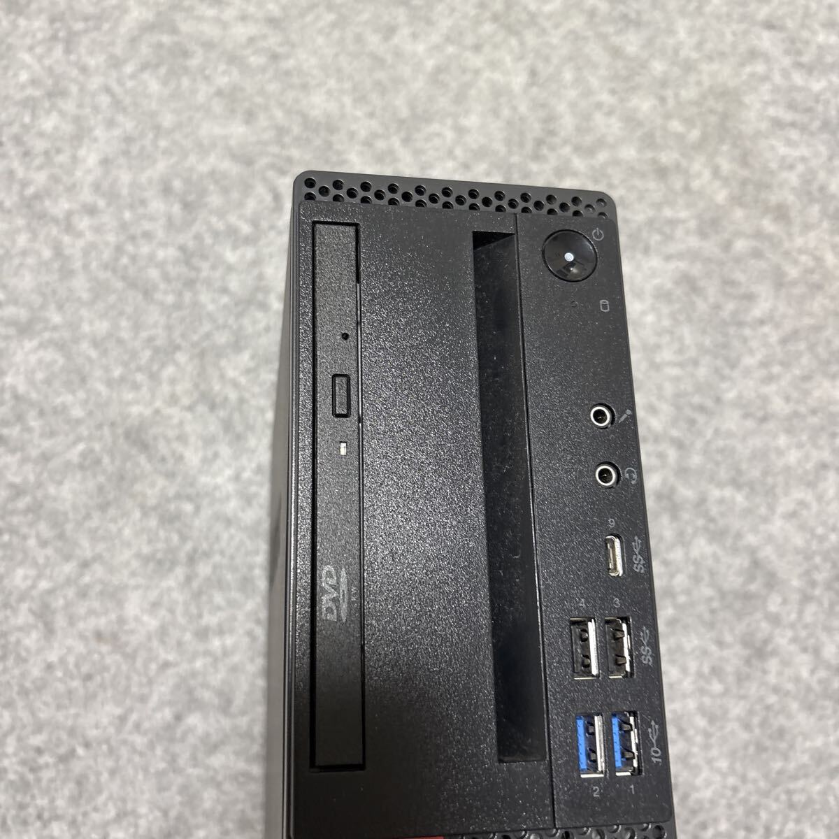 Lenovo thinkcemtre Core i5 8TH GEN 拍卖