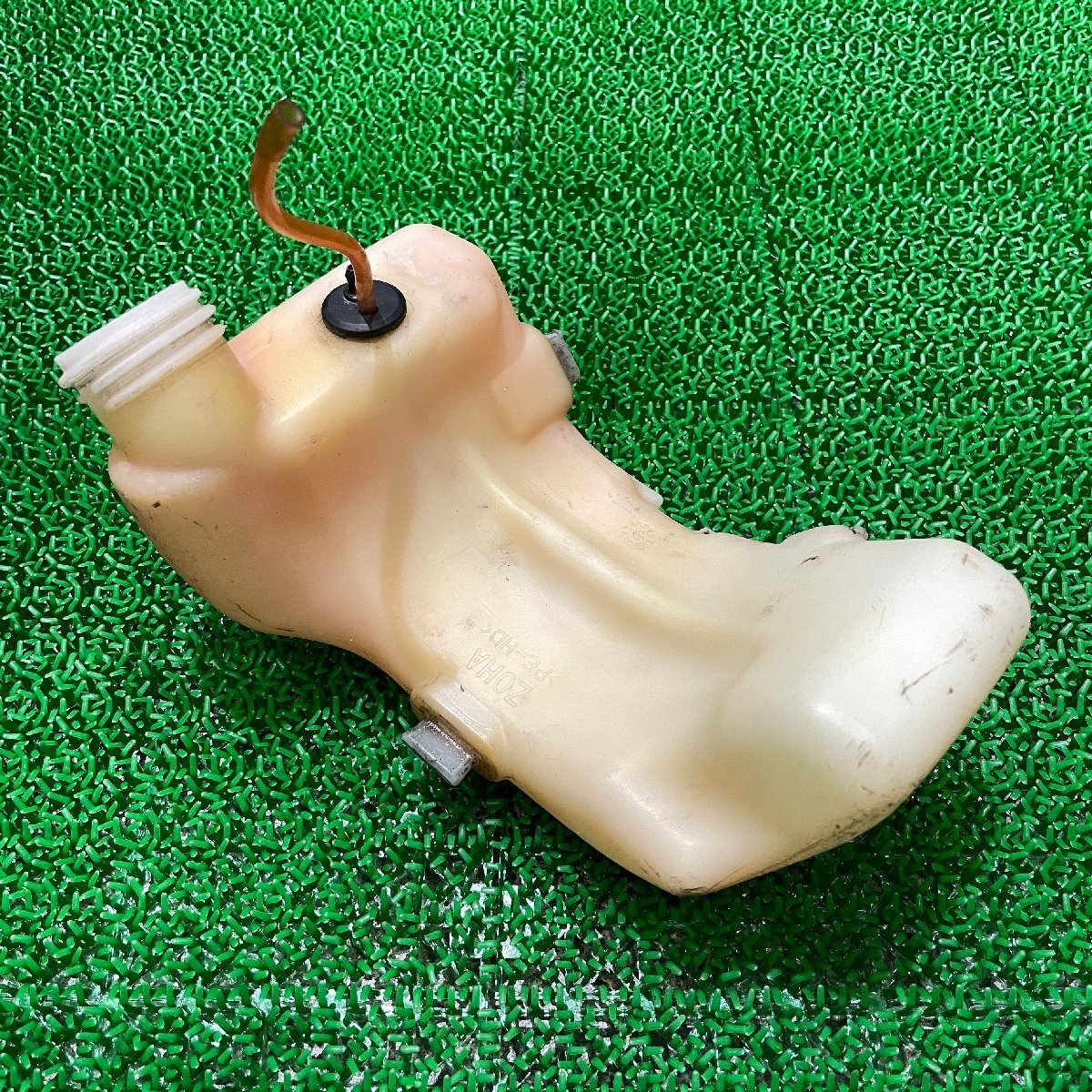 13294 N0041-A1 ホンダ 刈払機 UMR425L? タンク ジャンク パーツ 部品 中古 農機具 現状渡し拍卖