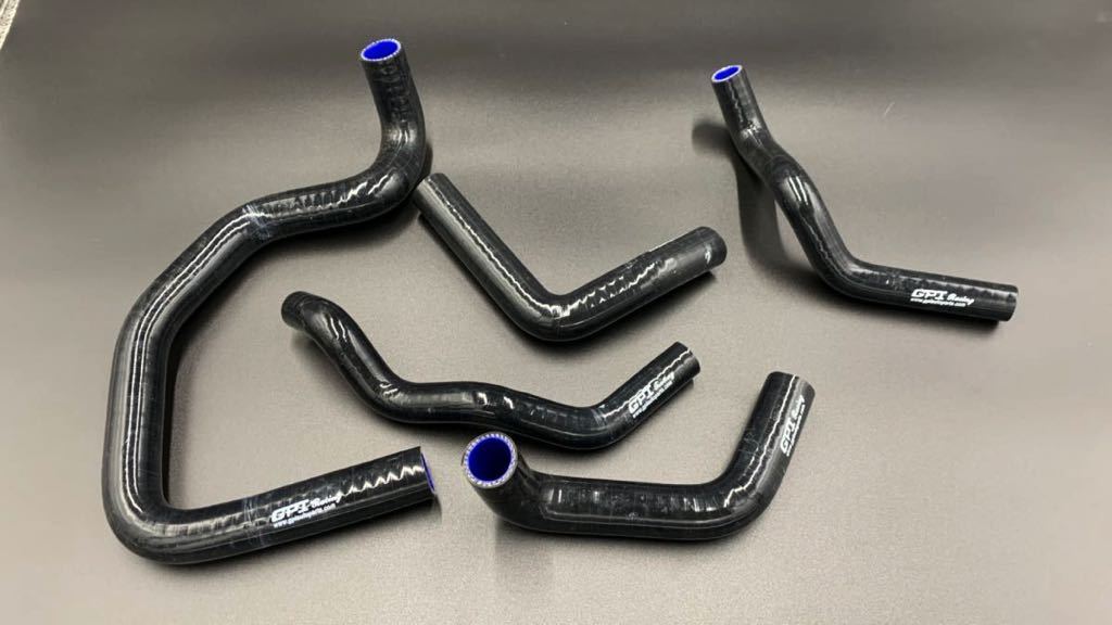 CB400SFブラックラジエターホースNC31&NC39 98~07 シリコンラジエーター(ブラック)GPI拍卖