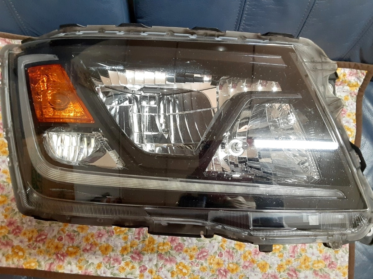 ☆日野 ☆レンジャー☆プロフィア☆右側(R)☆ヘッドライト☆KOITO 100-35162☆8110-E0D03☆打刻 50☆拍卖