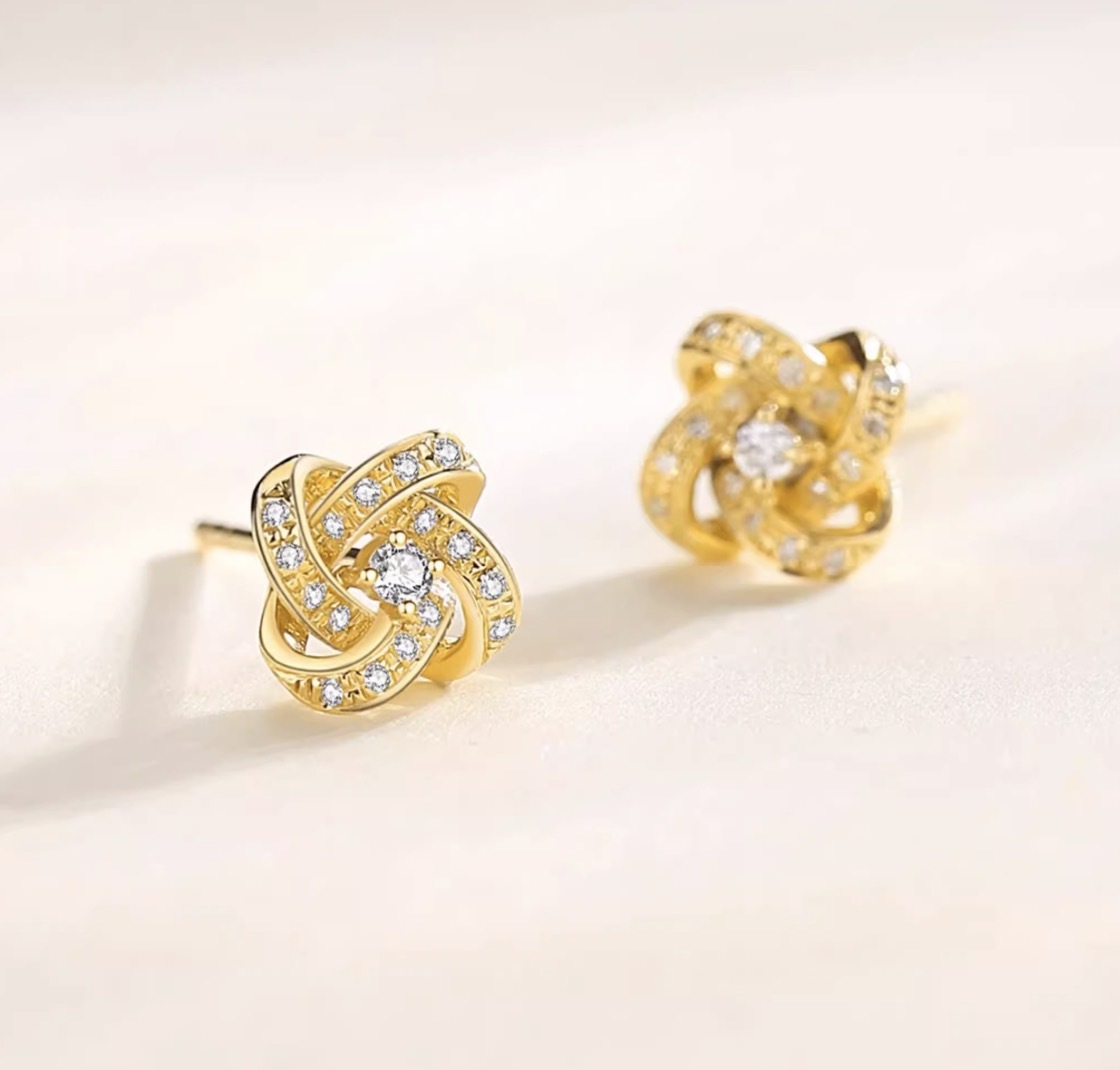 K18YG WG PG 四ツ葉 花 ピアス スタッドピアス ダイヤモンドピアス イエローゴールド ダイヤ クローバー カメリア 18K YG ダイヤモンド拍卖