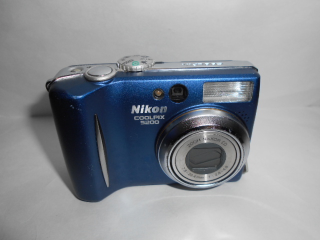 Nikon COOLPIX☆E5200☆拍卖
