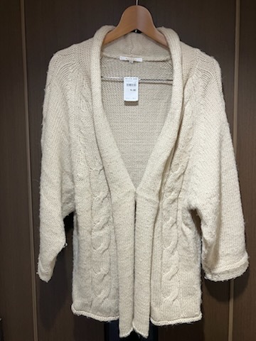 ESSEME アルパカ素材入り レデースカーディガン (未使用品)拍卖