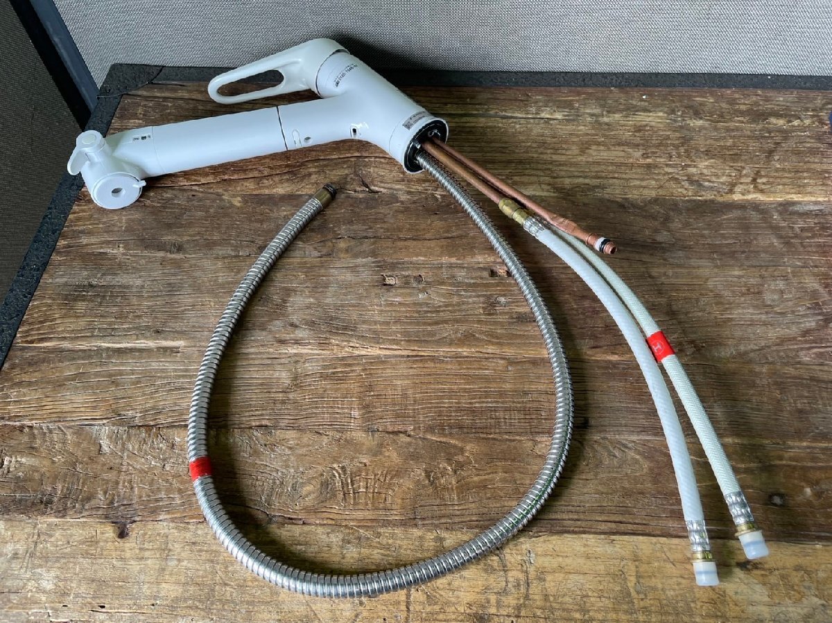 LIXIL 浄水器内蔵型シングルレバー混合水栓 JF-AC466SX(JW) ショールーム展示品拍卖