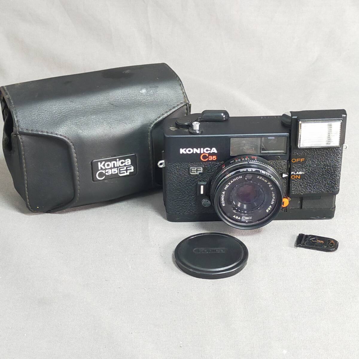 ▲ 11/5 296947 KONICA コニカ C35 EF フイルムカメラ KONICA HEXANON 38mm F2.8 used 現状品拍卖