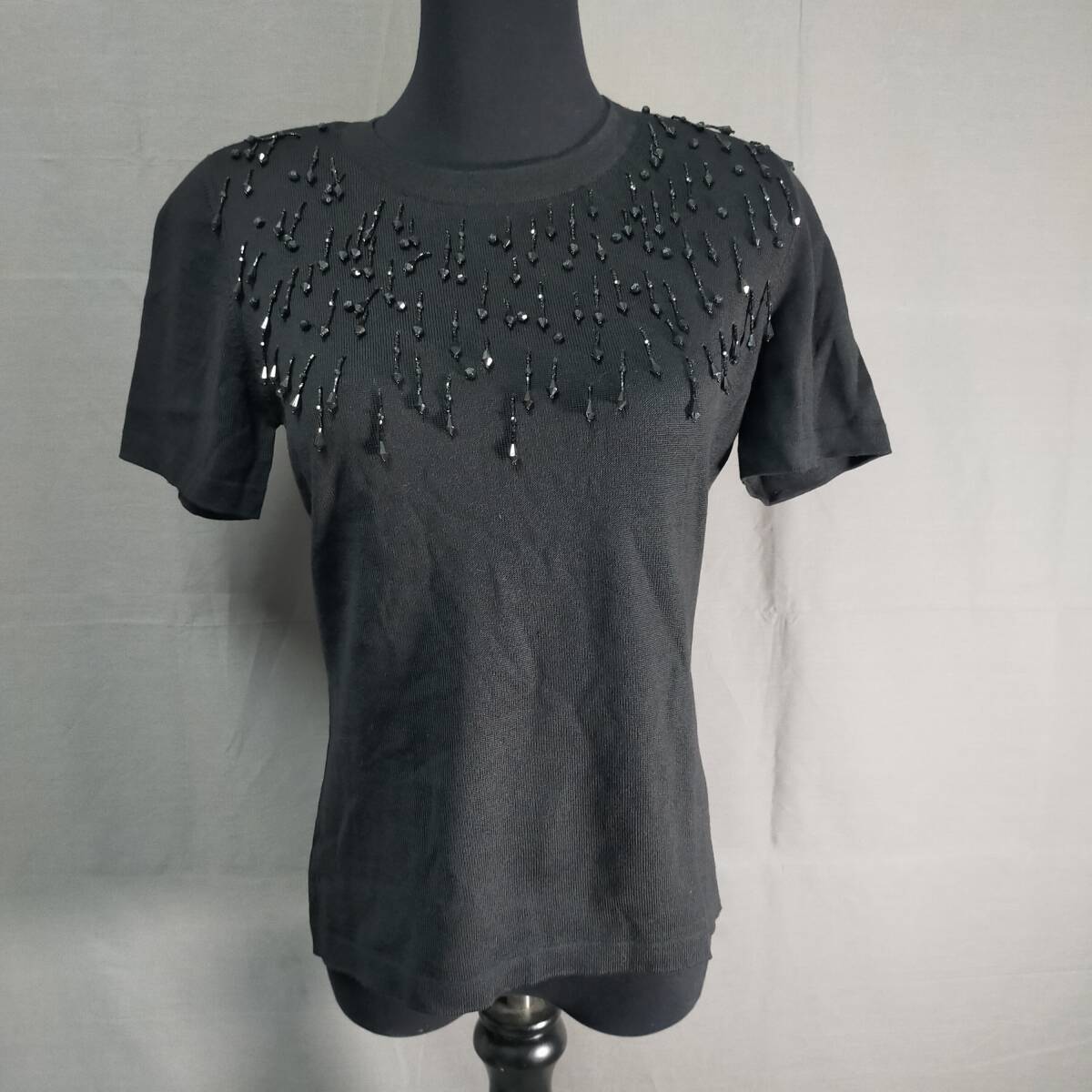 5711/10 GJ72332 ESCADA COUTURE エスカーダ トップス ブラック 半袖 サイズ34 レディース 古着 現状品拍卖