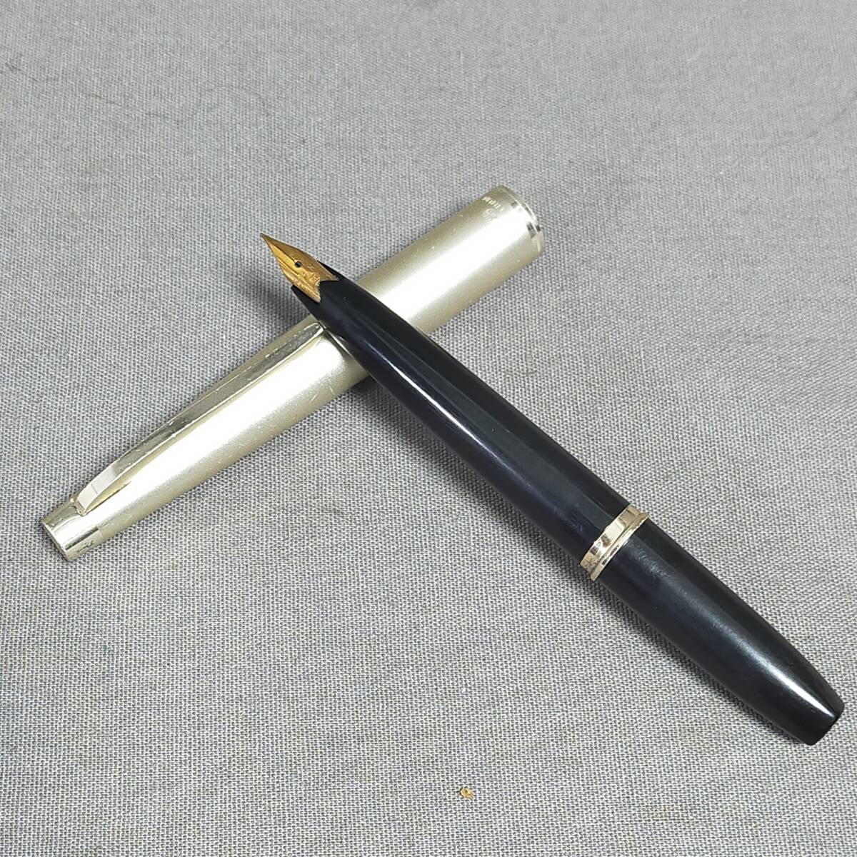 5711/12 GJ72446 PLATINUM プラチナ 万年筆 14K ブラック×シルバー 筆記用具 現状品拍卖