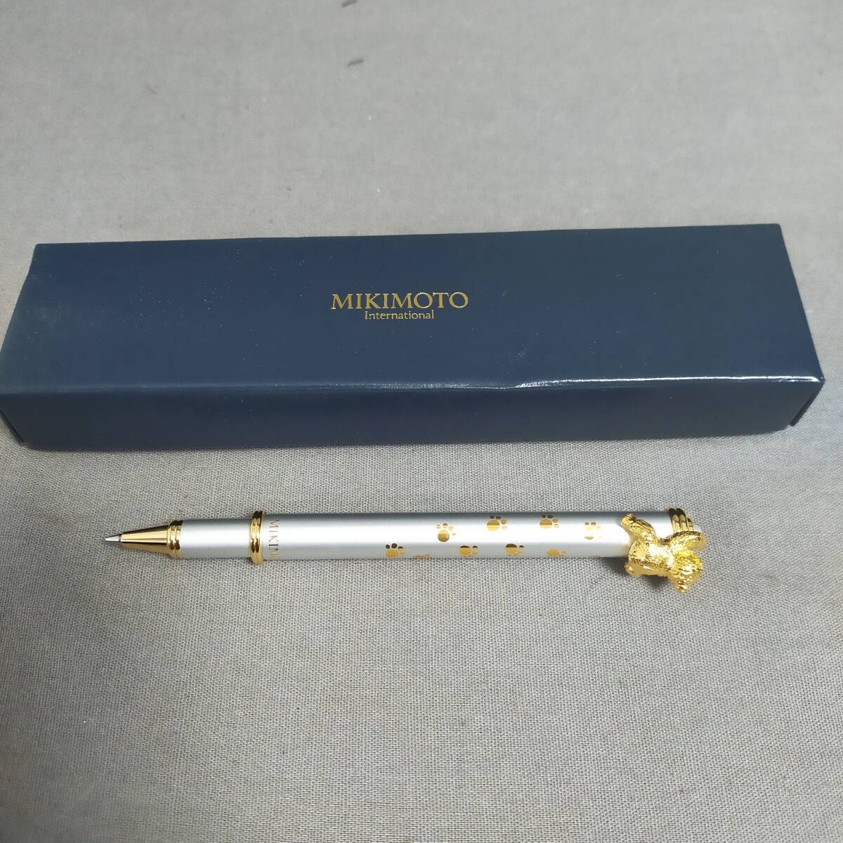 5711/12 GJ72468 MIKIMOTO ミキモト ボールペン パール くま 箱入り 筆記用具 現状品拍卖