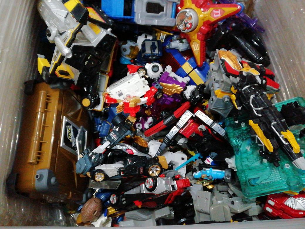 ジャンク ウルトラマン、トッキュウジャー、キョウリュウジャー 他 ウルトラエッグ等 1M8RA2拍卖