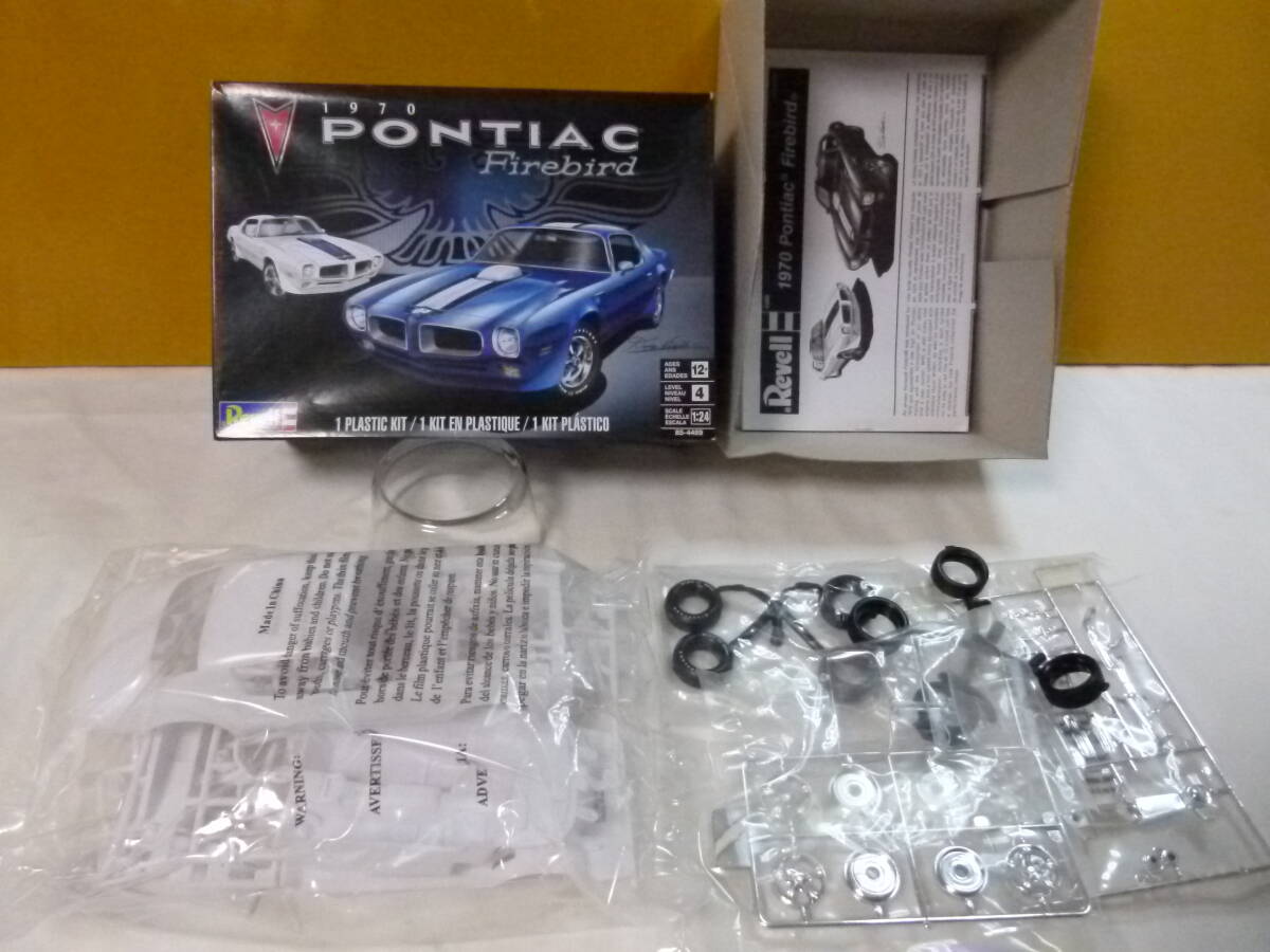 【送込】【プラモデル】Revell 1/24 1970年型 ポンテイァック ファイアバード PONTIAC Firebird【新品未使用】【送料無料】拍卖