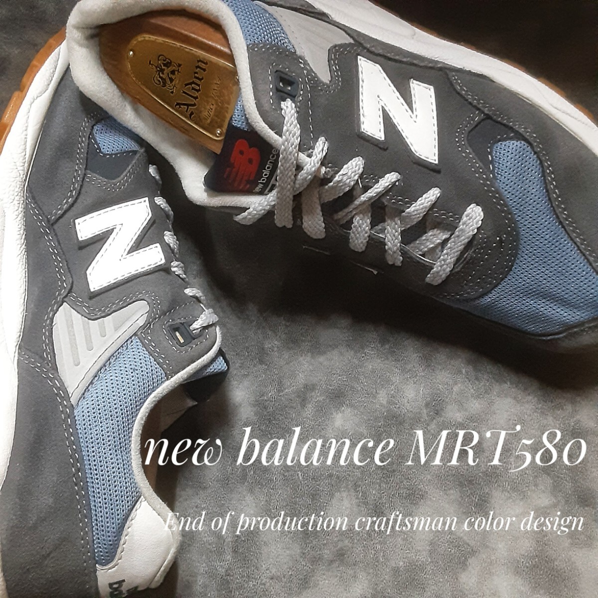 最値!定18700円!希少生産終了!クラフトマンカラー!ニューバランス MRT580高級スニーカー!チャコールグレー×ホワイト!灰色白 25cm拍卖