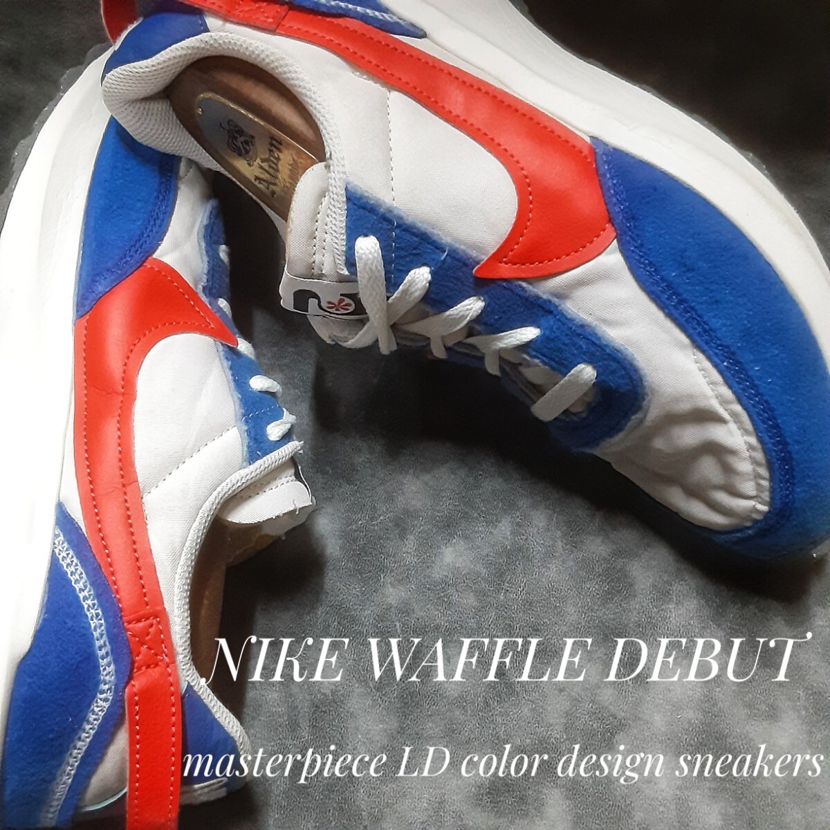 最値!定8800円!22年製!名作LDカラー!ニューレトロクラシックスタイル!ナイキ ワッフルデビュー高級厚底 スニーカー!ホワイト!白赤青 26.5拍卖