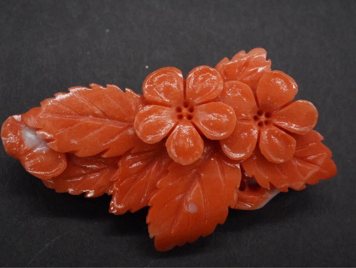 【38】珊瑚 サンゴ さんご コーラル 彫刻 花 ブローチ アクセサリー TIA拍卖