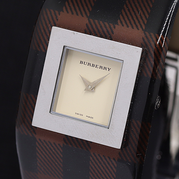1円 箱付 稼働 バーバリー ノバチェック BU4002 QZ ホワイト文字盤 レディース腕時計 0022000 10MGT MST拍卖