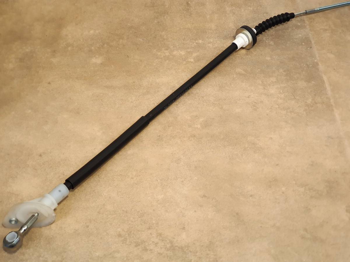 フィアット・パンダ1 クラッチケーブル拍卖