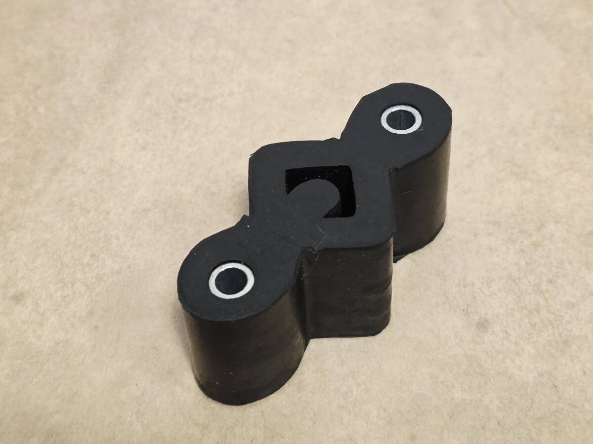 アウトビアンキ・A112 アバルト マフラー吊りゴム拍卖