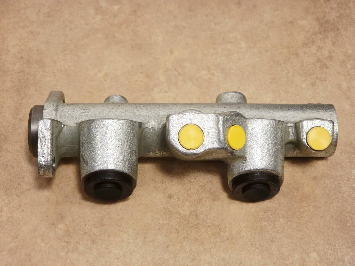 ルノー・4 キャトル マスターシリンダー拍卖