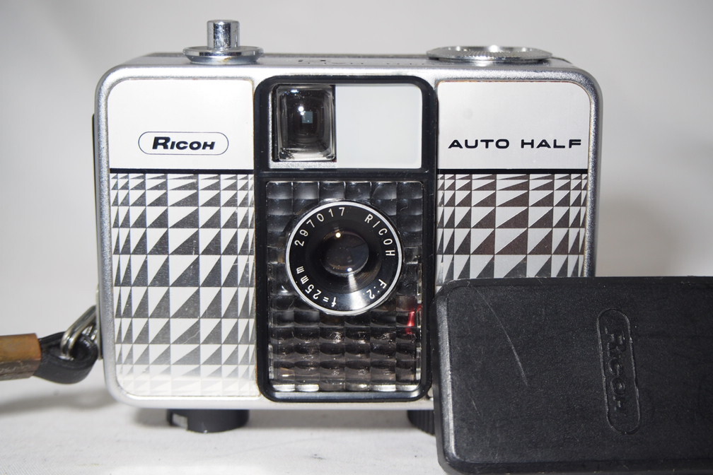 【分解整備済】リコーオートハーフE幾何学鏡面 モルト張替済 レンズキャップ付拍卖