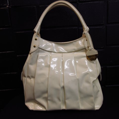 t4543 ブルーノ マリ エナメルバッグ ハンドバッグ/ショルダーバッグ アイボリー BRUNOMAGLI拍卖