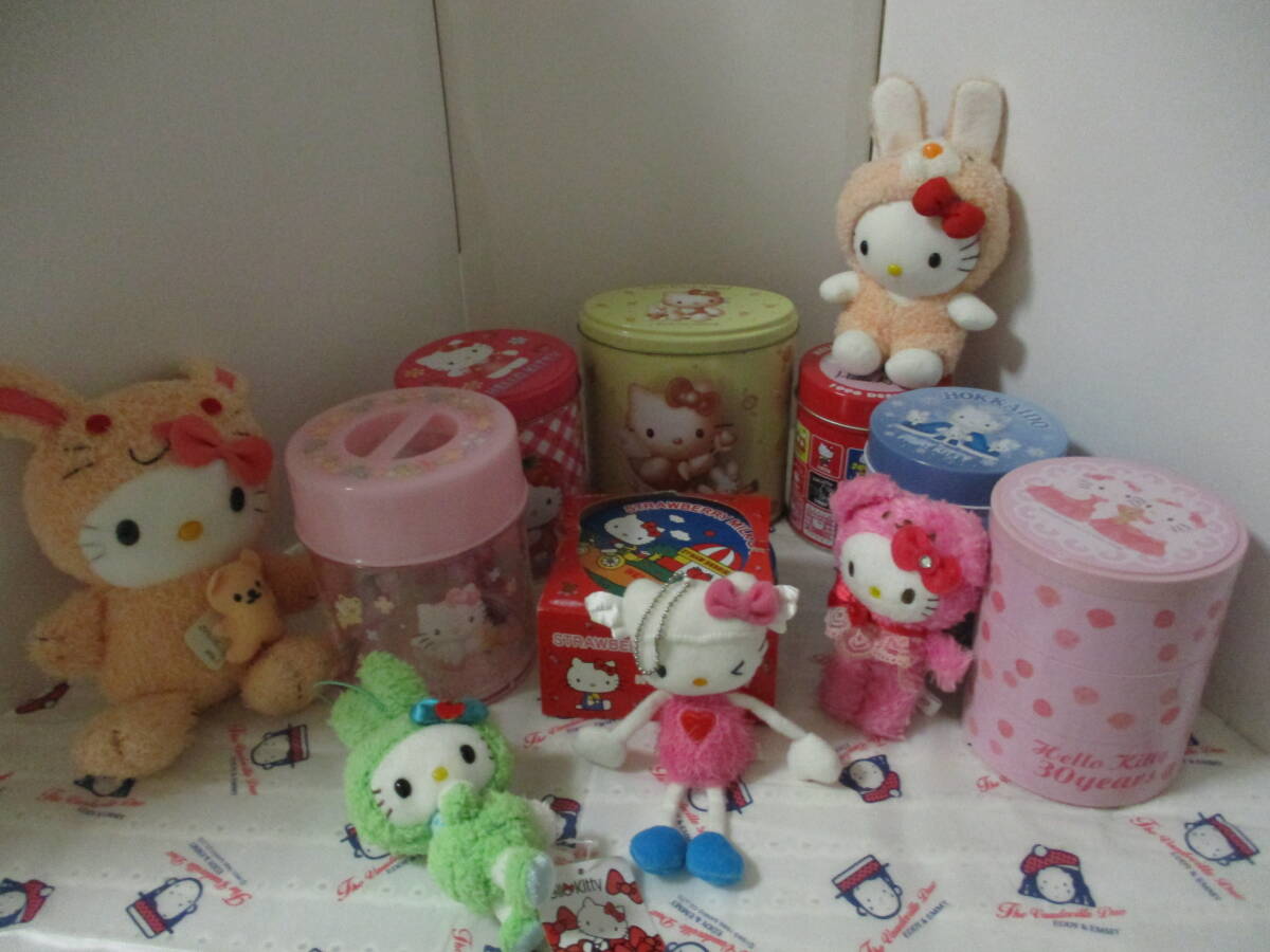 ハローキティ ぬいぐるみ マスコットキーチェーン プラケース 缶ケース 1999年~ 拍卖