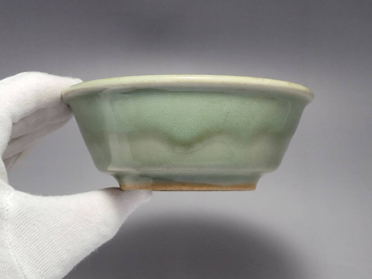 ● 幅 約 12.6cm 流れる釉薬と青磁の色が美しく 形が端正な 時代唐物 青磁 筆洗・宋元時代 書道具 書画道具 文房具 古美術 唐物 ●拍卖