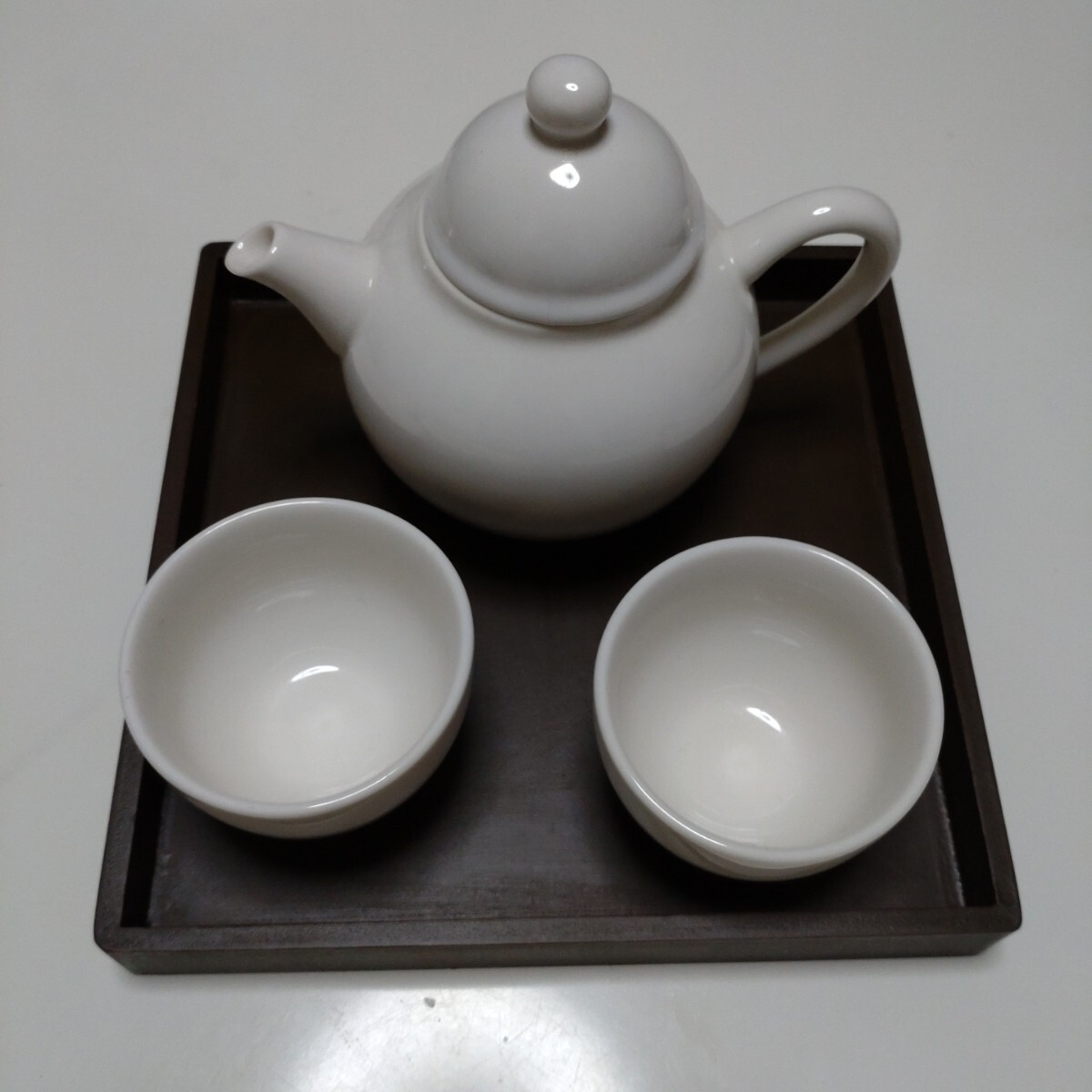 白い陶磁器の中国茶器セット拍卖