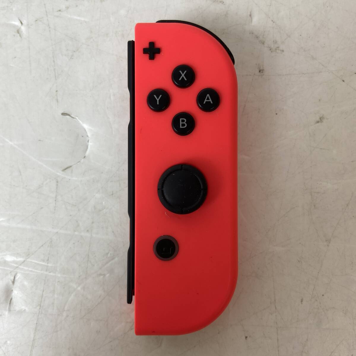 04wy14267〓【1円~】任天堂 Joy-Con(R) ジョイコン ネオンレッド 右のみ ジャンク品 【Nintendo Switch/コントローラー】 中古品拍卖