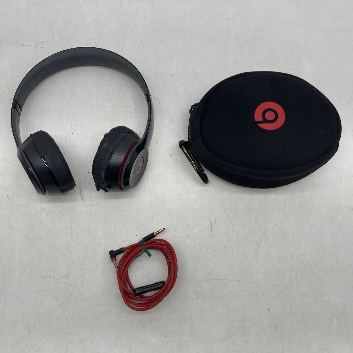 04wy13908●【ヘッドホン】Beats 有線ヘッドホン B0518 ケース ケーブル付き オーディオ 小型 中古品拍卖