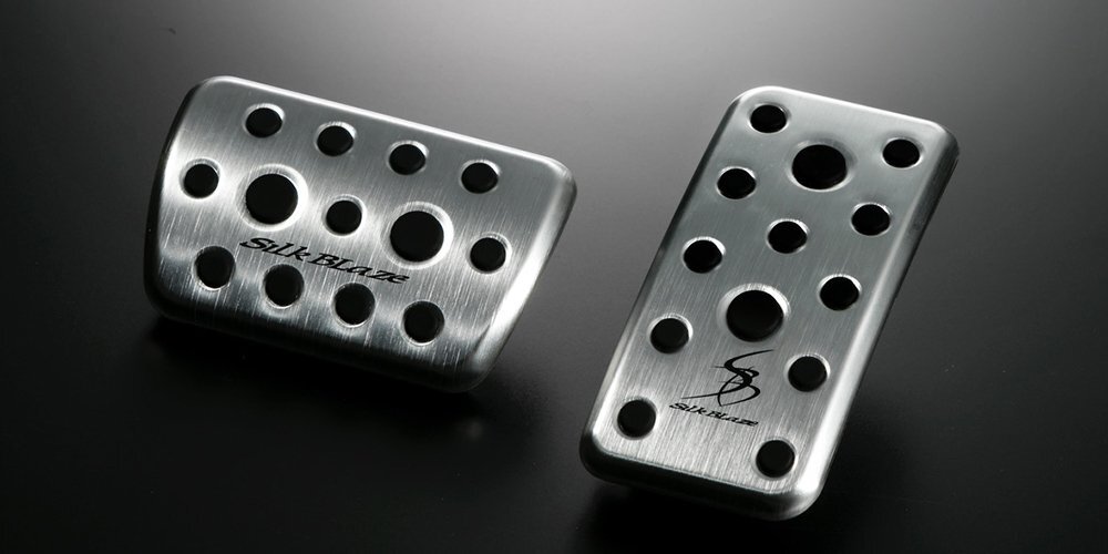 シルクブレイズ アルミスポーツペダル トヨタ 30系 ヴェルファイア (ハイブリット含む)アクセルペダル&ブレーキペダル 2点セット SB-ASP-AV拍卖