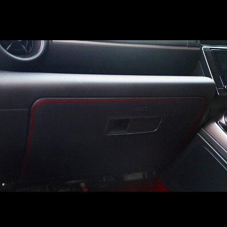 トムス トヨタ GR86 グローブボックス プロテクター レッドステッチ 55440-TZN81 ドア傷つき防止 インテリア ZN8 TOM'S拍卖