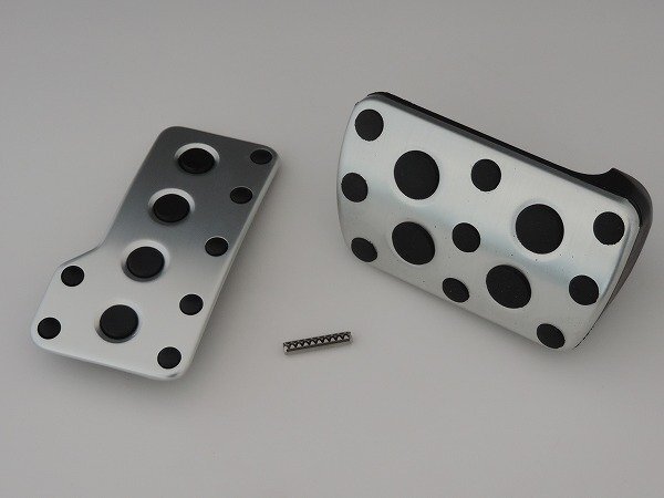 トヨタ純正 アルミアクセルペダル& アルミブレーキペダルパット &アクセルペダル用ピン 3点セット 52系 プリウスPHV 流用可能拍卖