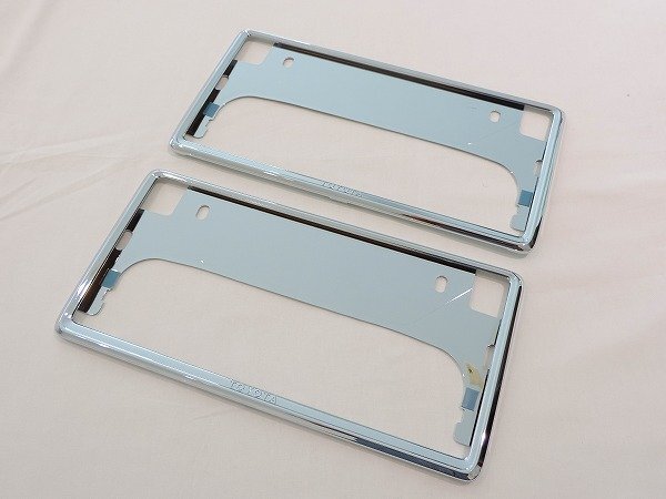 トヨタ純正 デラックス タイプ ナンバープレートリム ナンバーフレーム 2枚セット TOYOTAロゴ入り シルバー メッキ拍卖