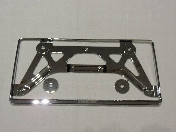 【新品】 日産純正 アリア FE0 用 ナンバープレートリム クローム調 1枚 ニッサン エンブレム付 ナンバーフレーム拍卖