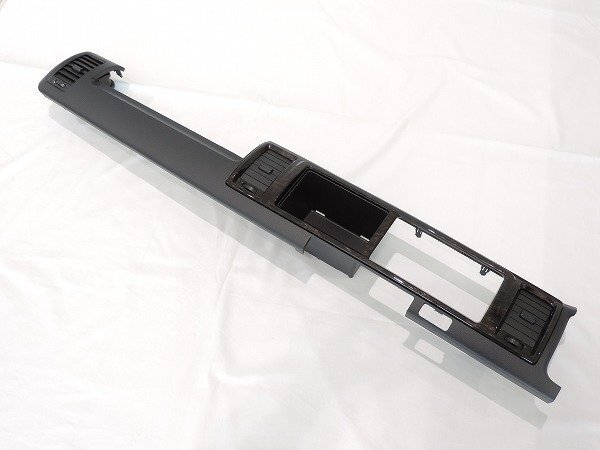 トヨタ純正 200系 ハイエース ワイドボディ 4型 特別仕様車 ダークプライム用 インストルメントパネル アッパー部 黒木目マホガニー調加飾拍卖