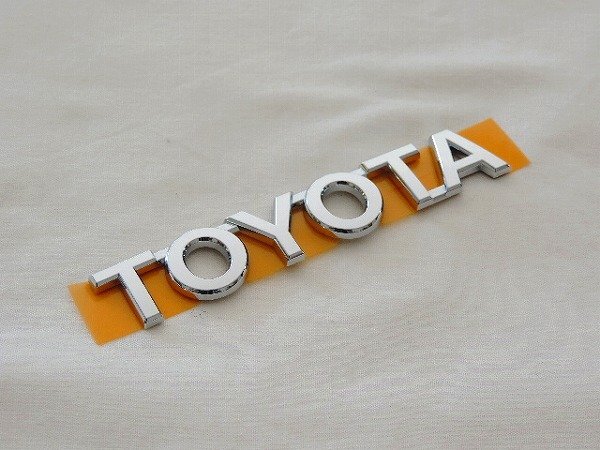 【送料無料】 トヨタ純正 バックドア 用 トヨタ メッキ エンブレム 21mm×125mm ※代引き不可商品 色々な車種に流用可能 トヨタ文字拍卖