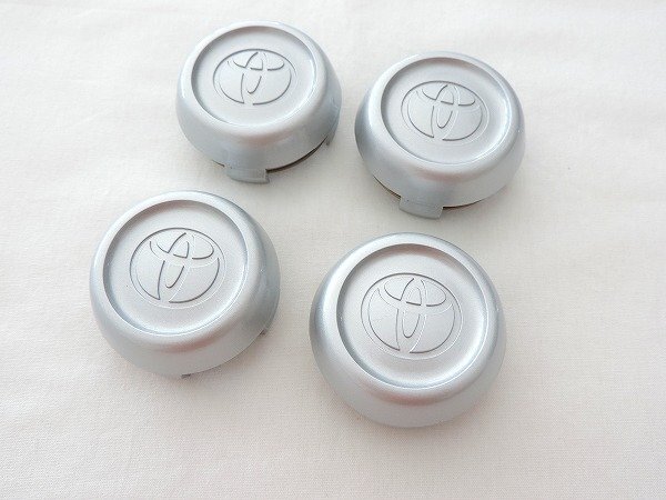 トヨタ純正 NCP10 ヴィッツ 純正ホイール用 センターキャップ 4個セット 補修部品拍卖