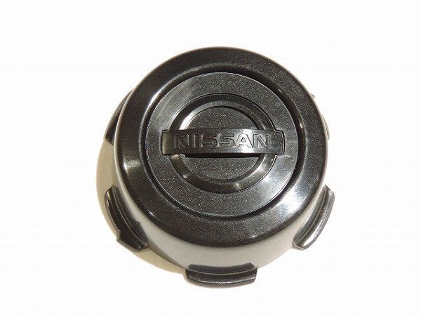【新品】 ニッサン 純正 E25 キャラバン 用 センターキャップ 1個 補修部品拍卖