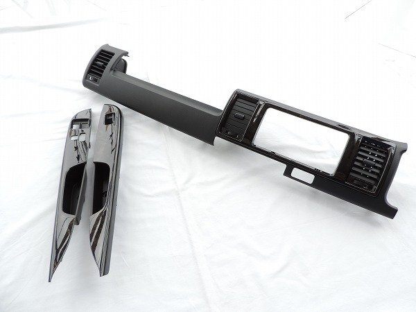 トヨタ純正 200系 標準ボディ ハイエース ダークプライム用 インストルメントパネル&パワーウインド スイッチベース&シフトノブ 4点セット拍卖